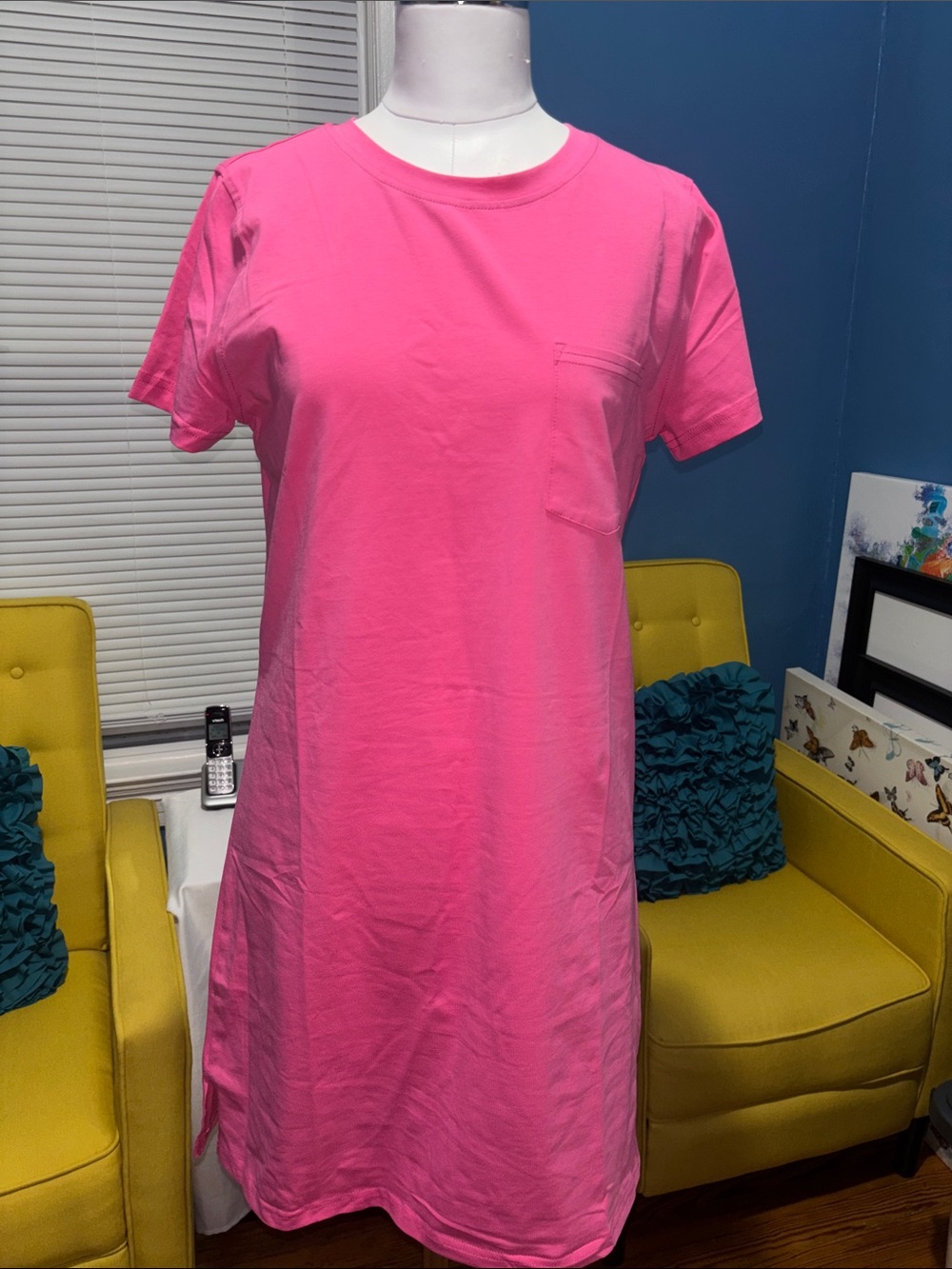 Relaxed Pink Pocket Tunic Dress - Casual Women's Tee Dress